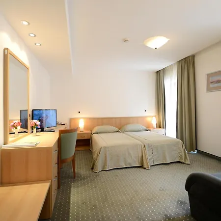Flores 4* Poreč